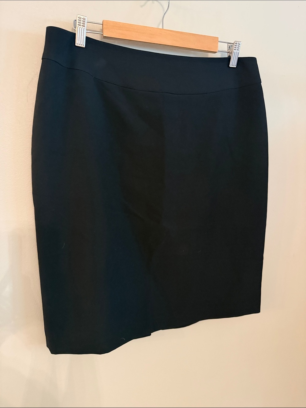 Tahari Black Midi Pencil Skirt